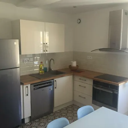 15 Rue Du General Carbuccia Ap * Bastia (Corsica)