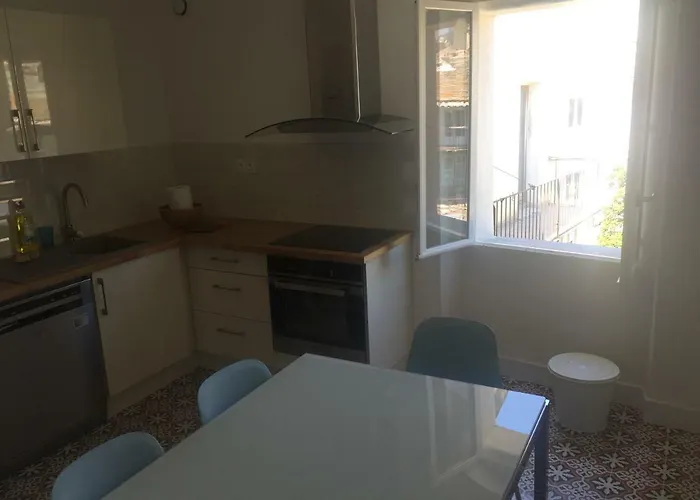 Appartement 15 Rue Du Général Carbuccia Ap