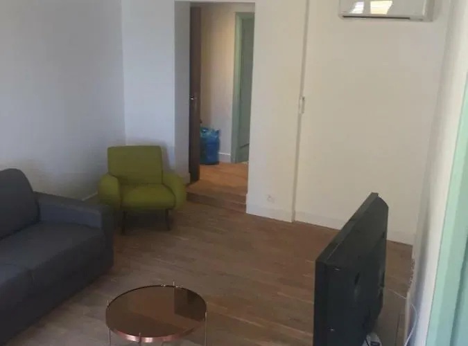 15 Rue Du Général Carbuccia Ap Appartement *