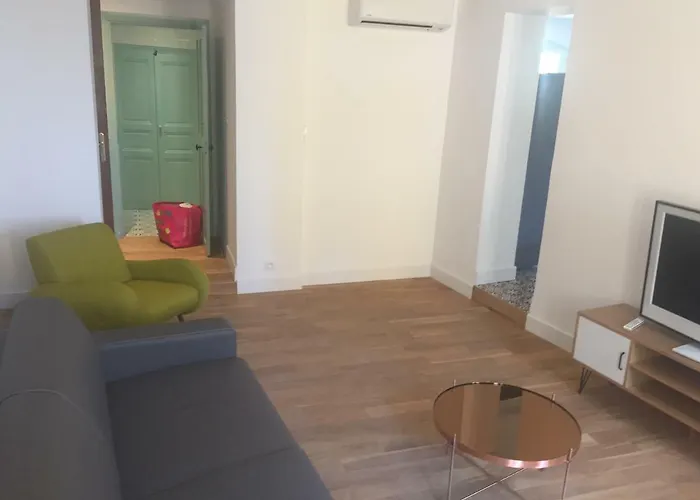 Appartement 15 Rue Du Général Carbuccia Ap